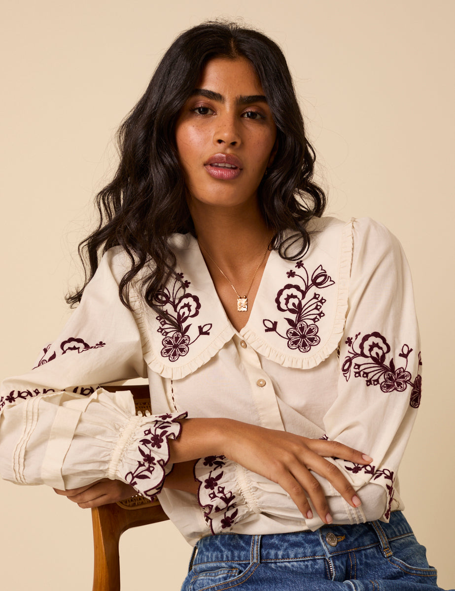 トップス acka embroidery frill blouse Acka】 embroidery frill blouse